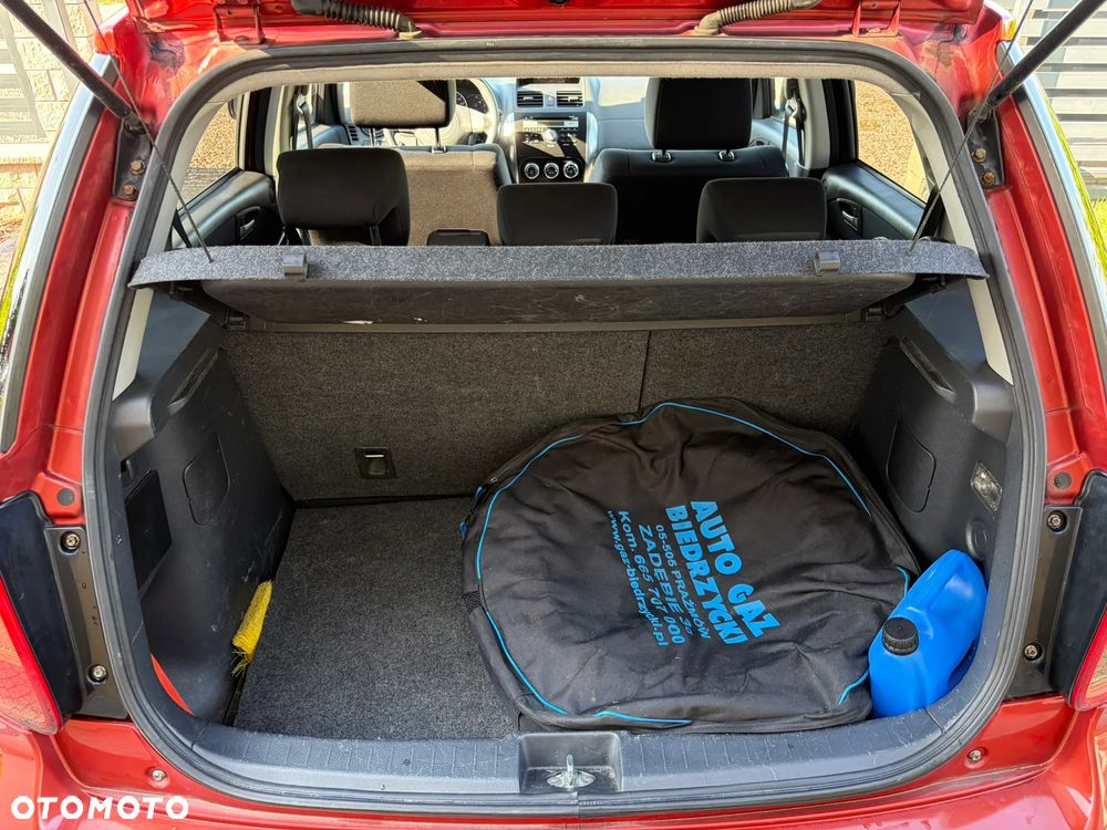 Suzuki SX4 1.6 GLX / Comfort - 10