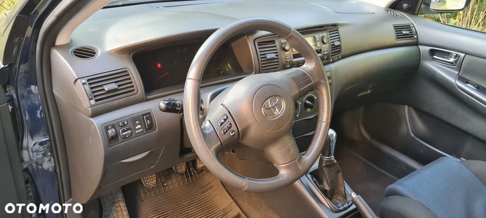 Toyota Corolla 1.6 VVT-i Dynamic - 12