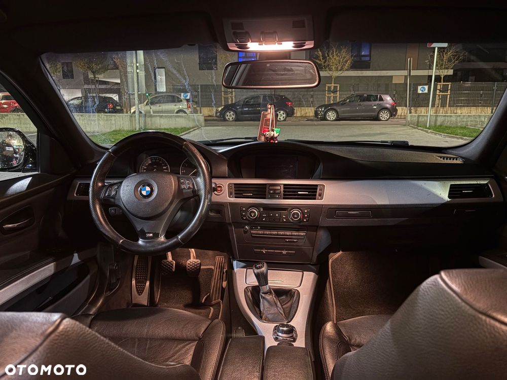 BMW Seria 3 318i - 8