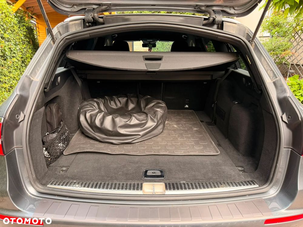 Mercedes-Benz Klasa E 220 d 9G-TRONIC - 14
