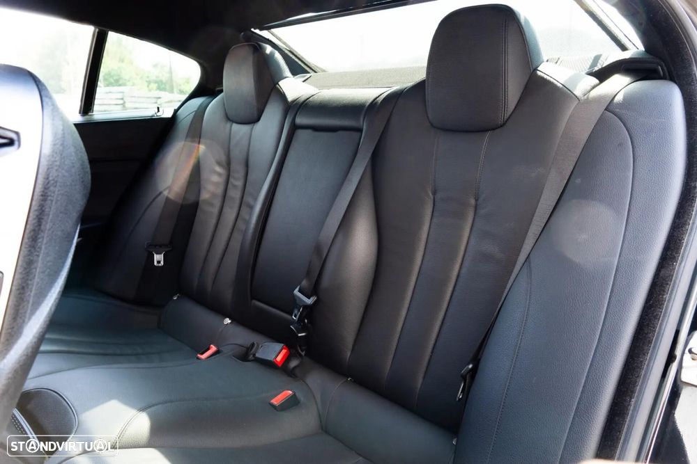 BMW 640 Gran Coupé d Pack M - 11