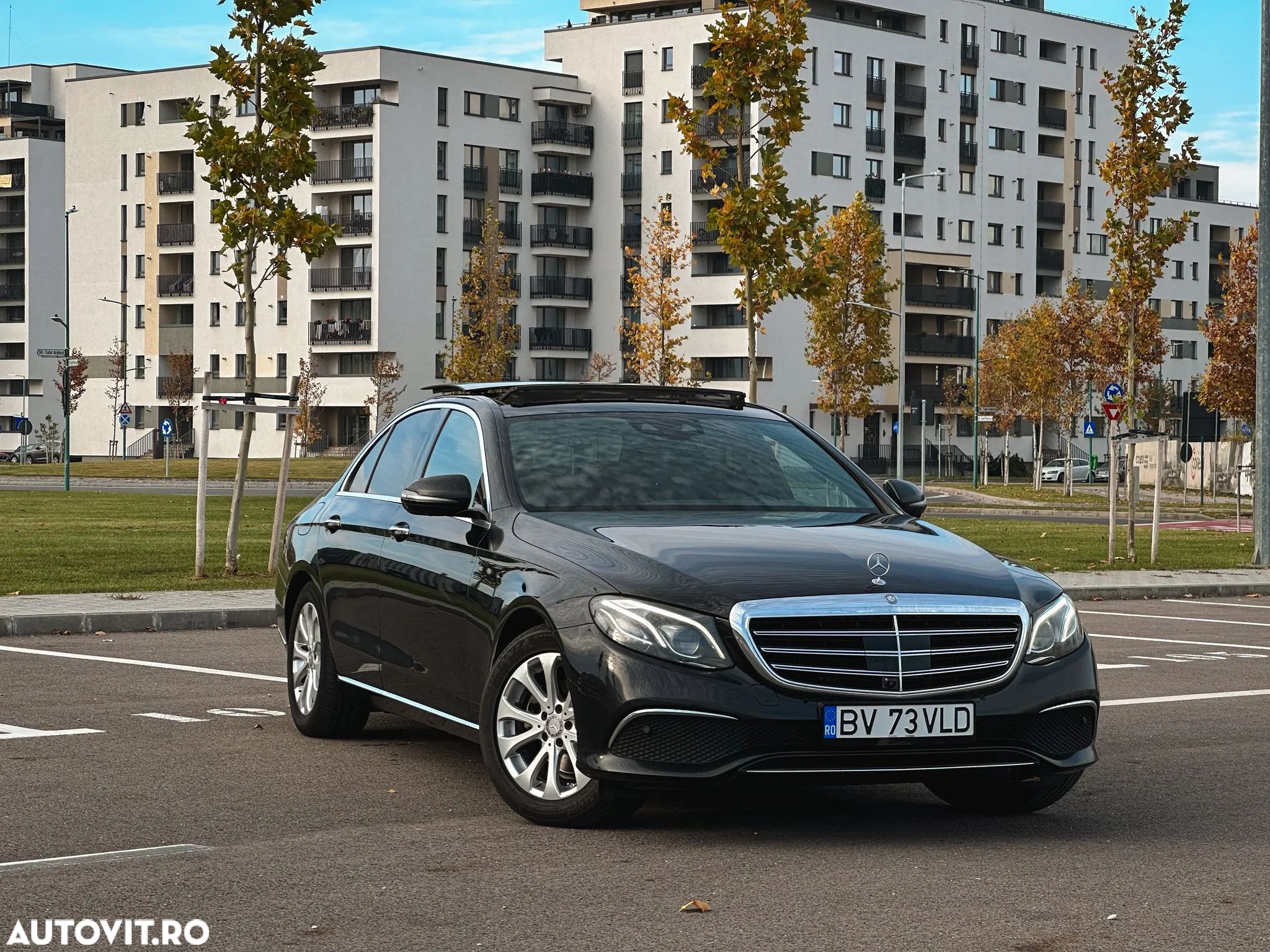 Mercedes-Benz E 220 d Aut. - 1