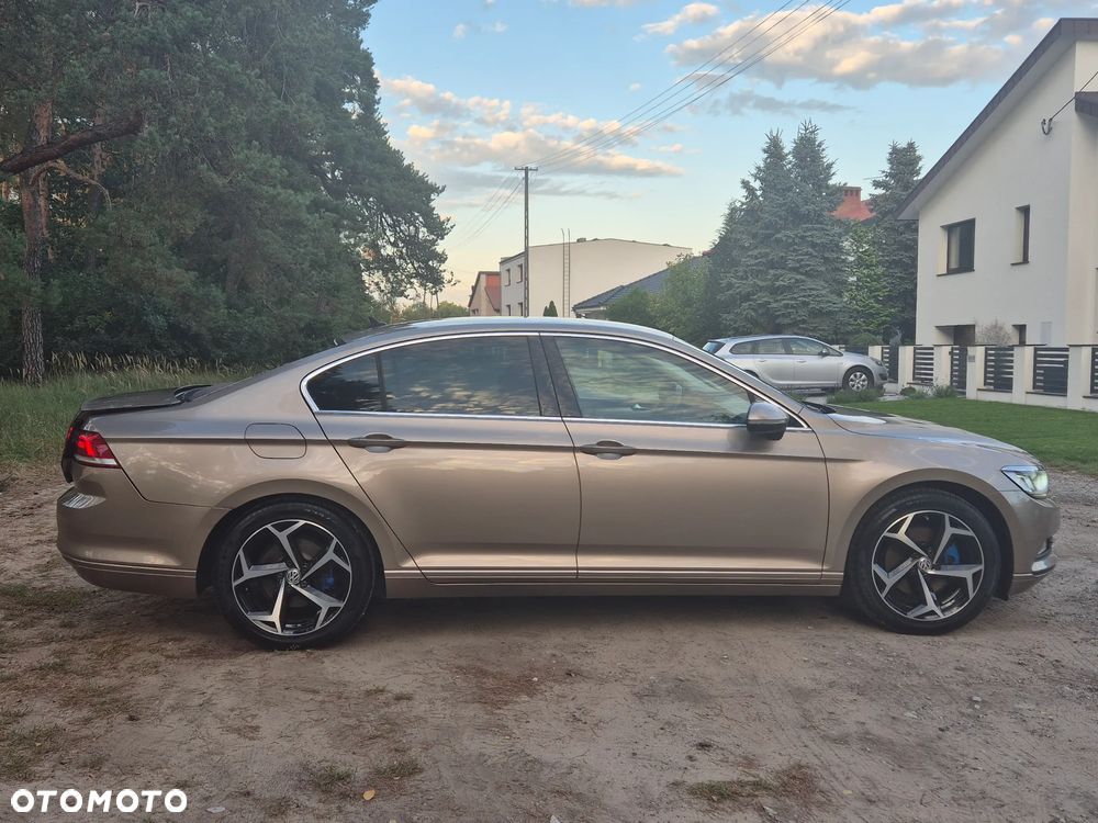 Volkswagen Passat 2.0 TDI (BlueMotion Technology) Highline - 4