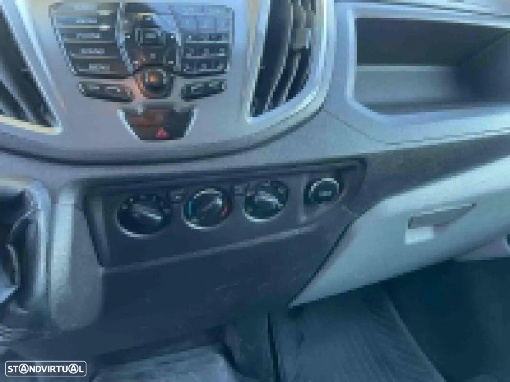 Ford Transit - 18