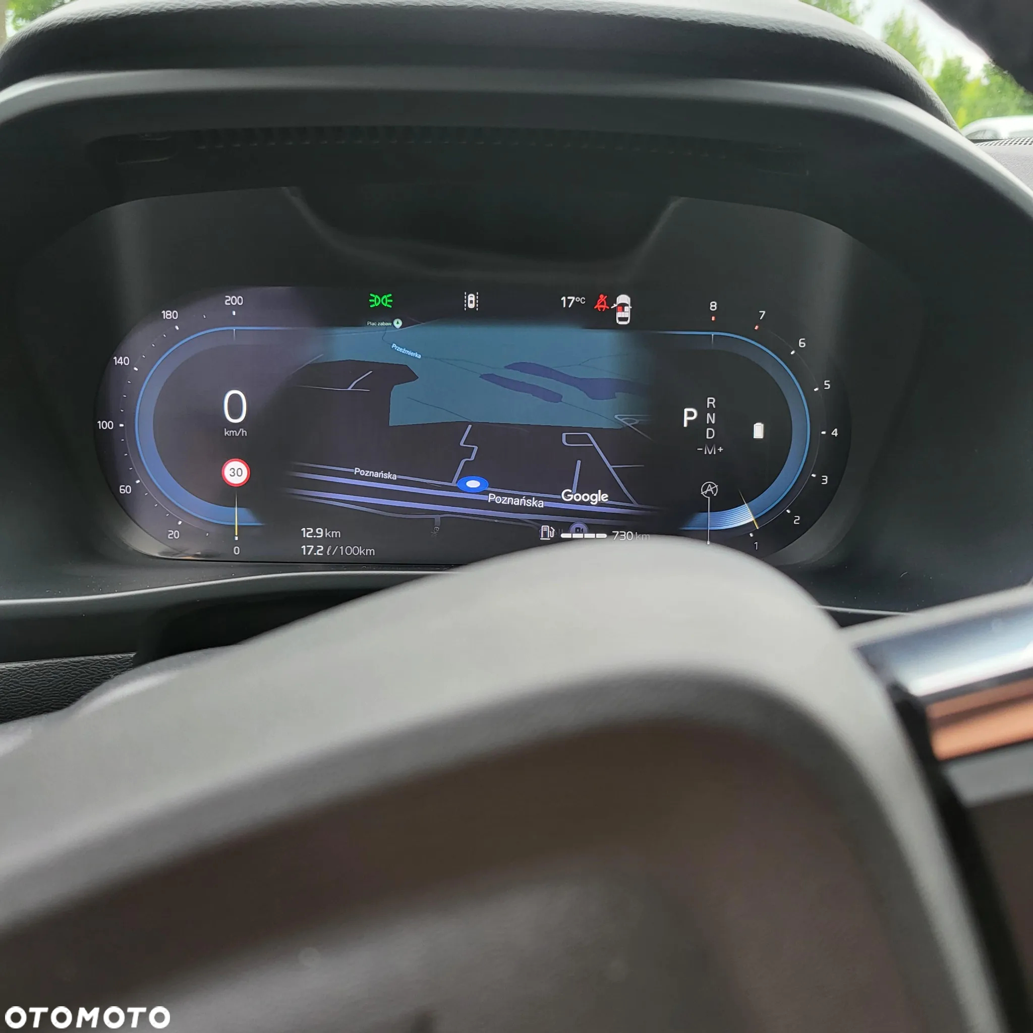 Volvo XC 40 B3 Plus Dark - 11