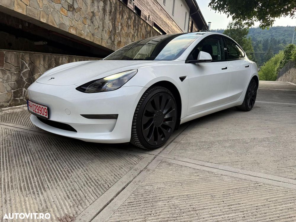 Tesla Model 3 Performance - 21