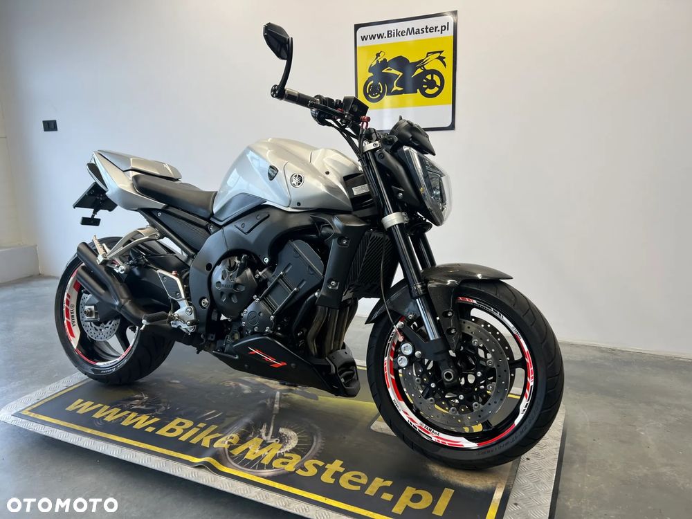 Yamaha FZ - 4