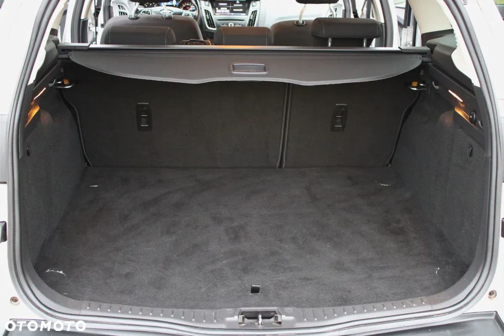 Ford Focus 1.6 TDCi DPF Ambiente - 13