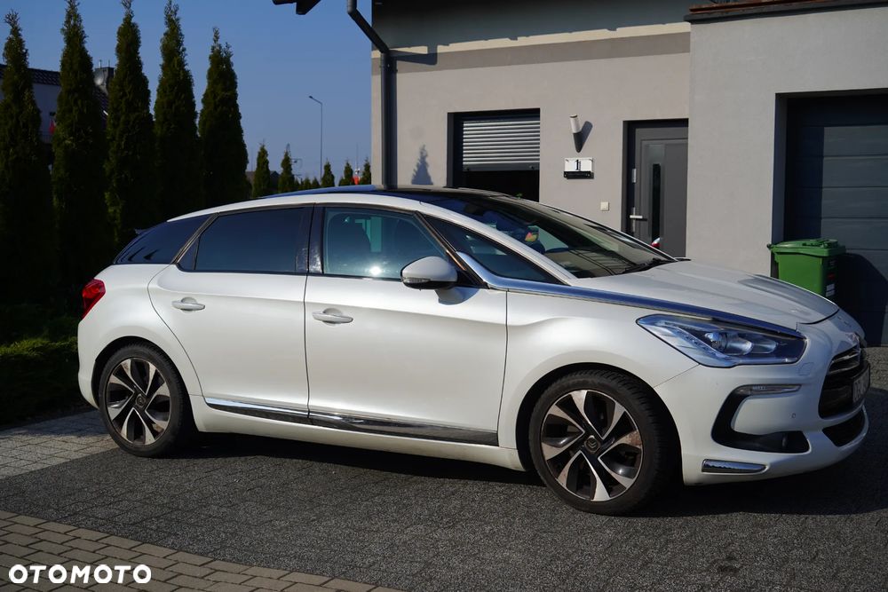 Citroën DS5 1.6 THP SoChic - 9