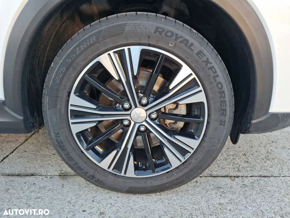 Mitsubishi Eclipse-Cross - 17