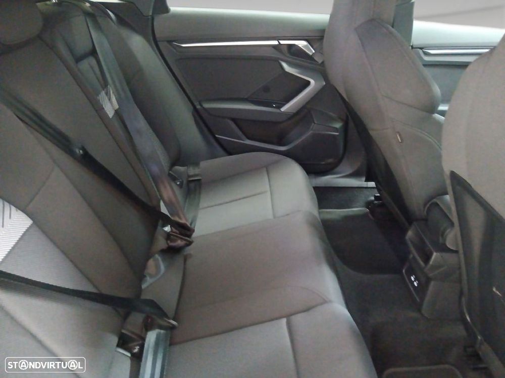 Audi A3 Limousine 30 TFSI Advanced S tronic - 17