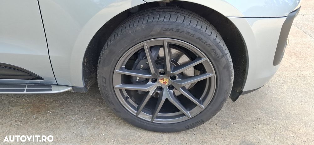 Porsche Macan T - 14