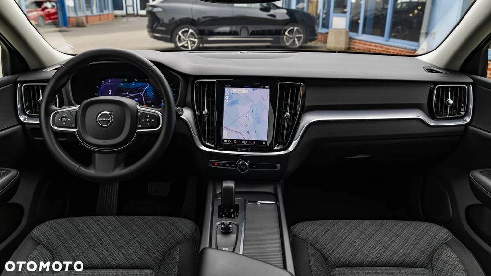 Volvo V60 B3 B Essential - 27