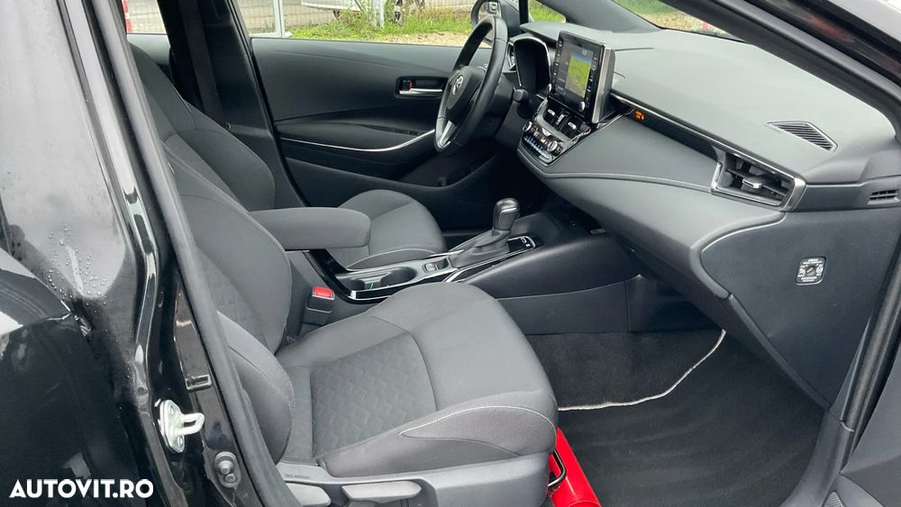 Toyota Corolla 1.8 HSD Dynamic - 28