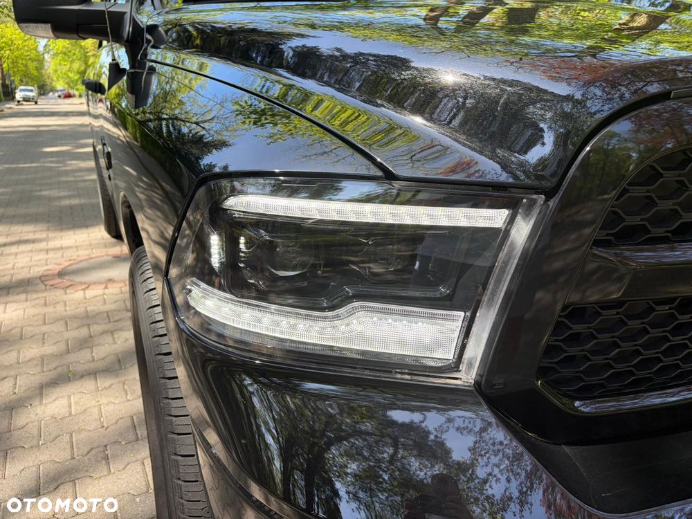 RAM 1500 5.7 Crew Cab Limited - 8