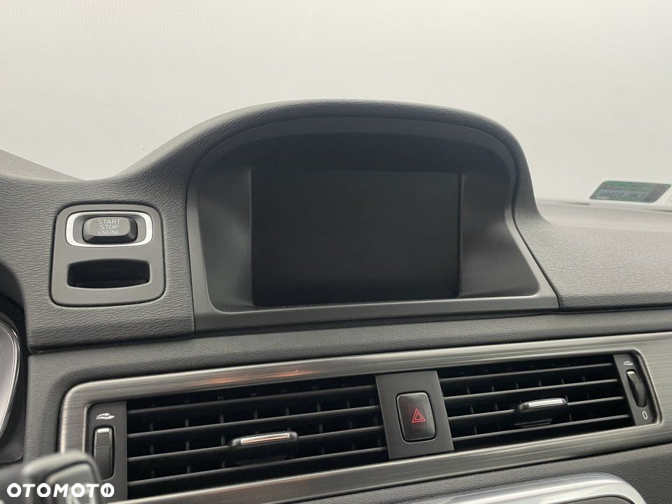 Volvo XC 70 - 13