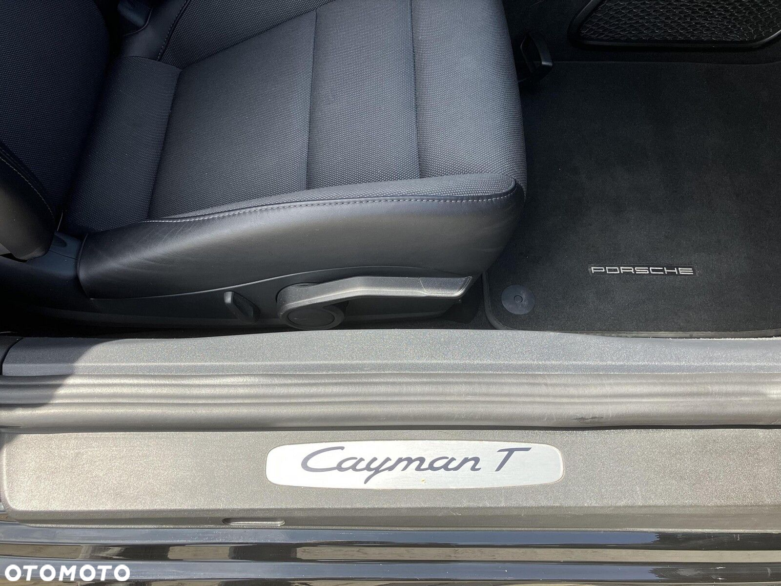 Porsche 718 Cayman GPF T PDK - 18