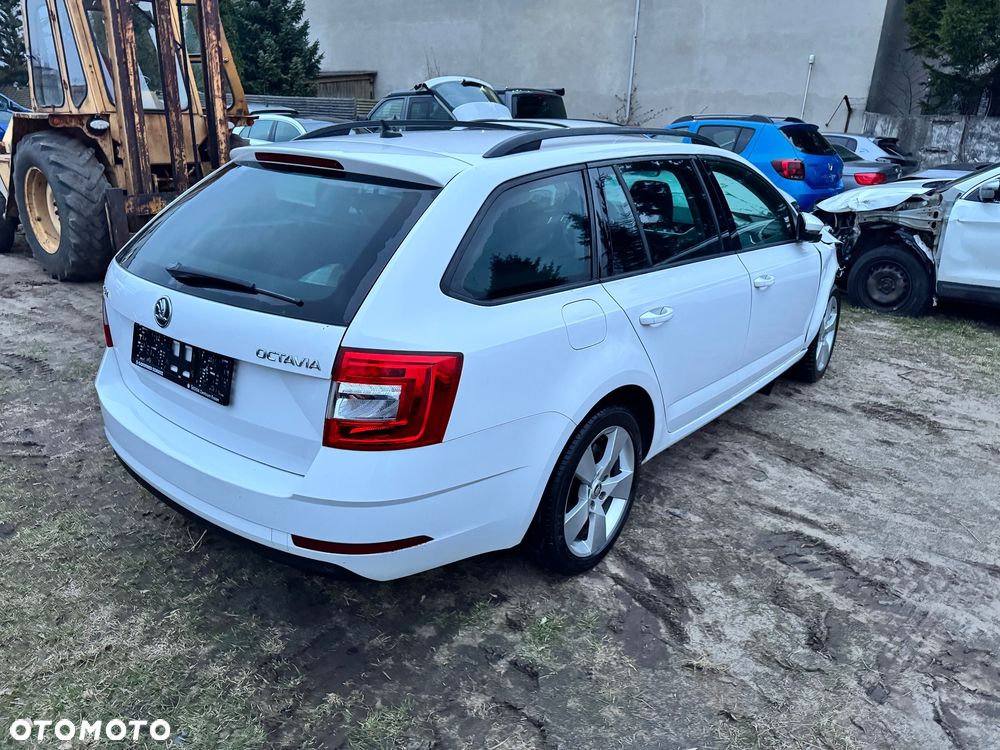 Skoda Octavia 2.0 TDI DSG Tour - 8