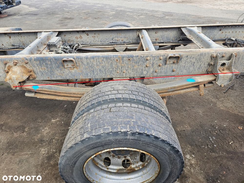 RESOR TYLNY TYŁ LEWY PRAWY 3 PIÓRA 8 cm RENAULT MIDLUM GAMA D FELGI 19,5 - 1