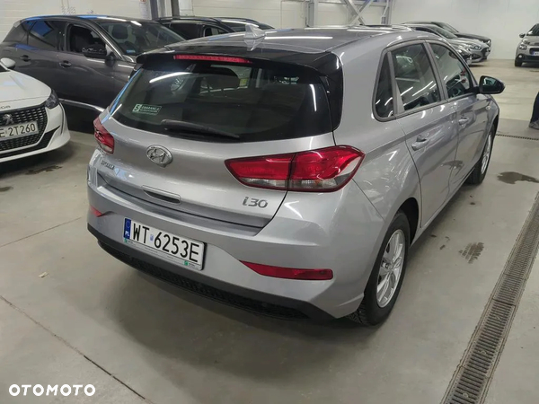 Hyundai i30 1.5 DPI Classic +