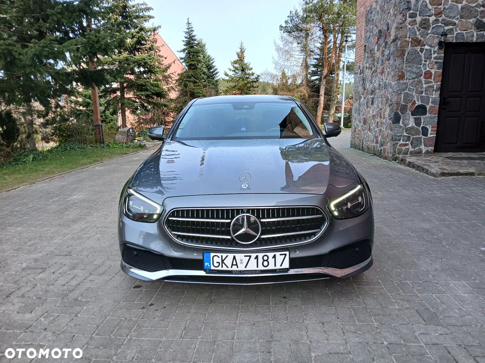 Mercedes-Benz Klasa E 220 d 4-Matic Exclusive - 33