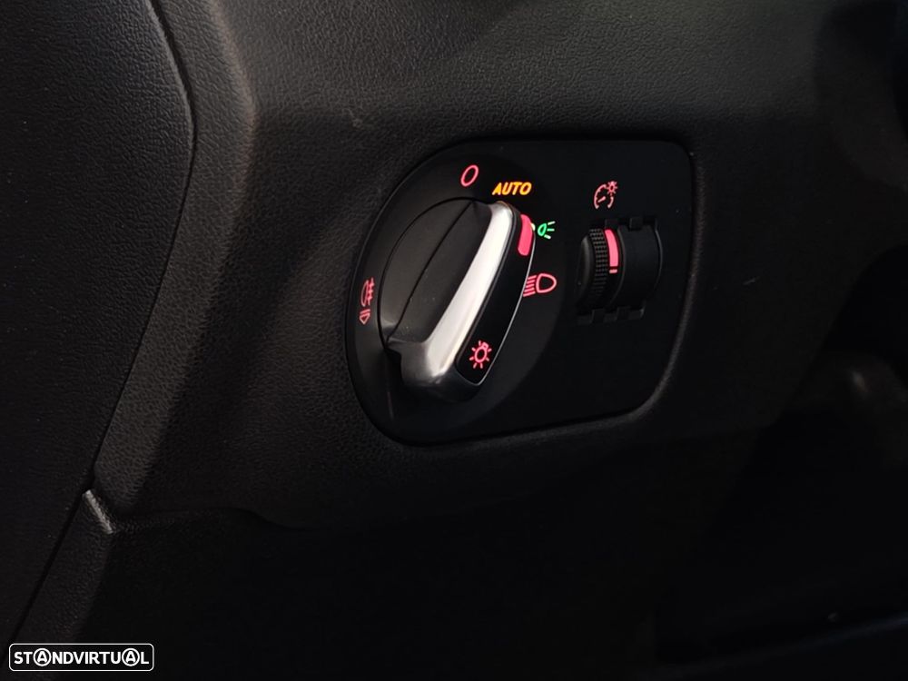 Audi S1 Sportback 2.0 TFSi quattro - 33
