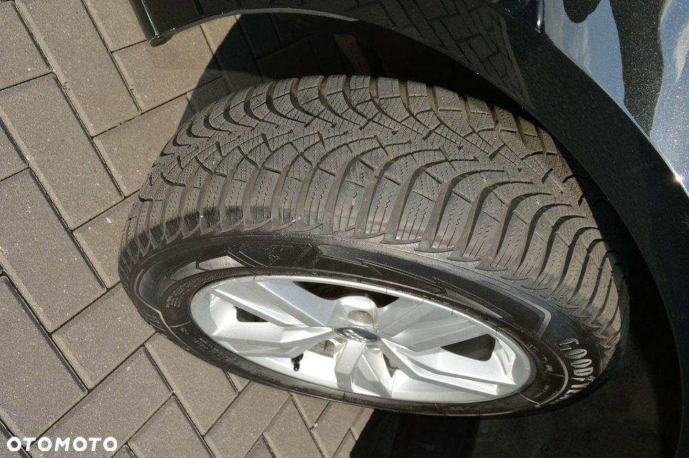 Audi A4 Allroad - 38