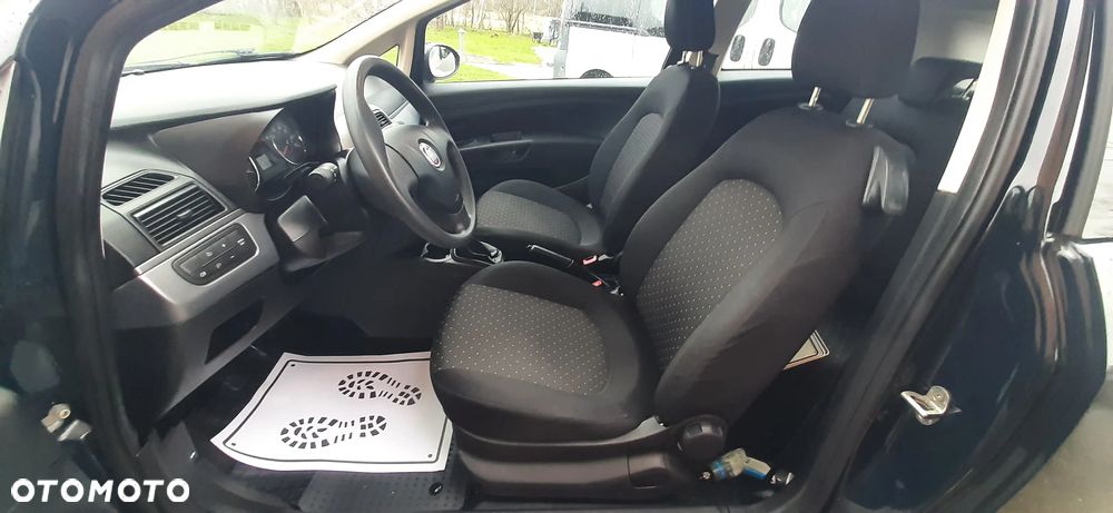 Fiat Grande Punto - 33