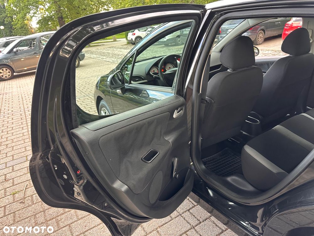 Peugeot 207 95 VTi Family - 20