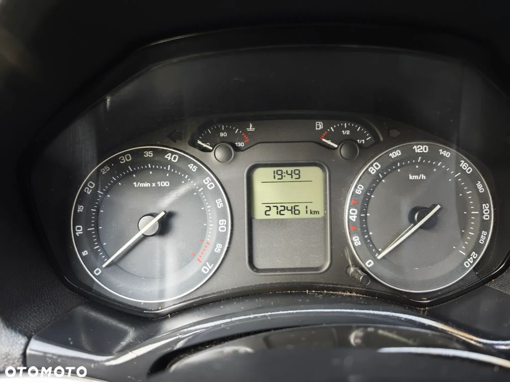 Skoda Octavia 1.6 Combi - 6