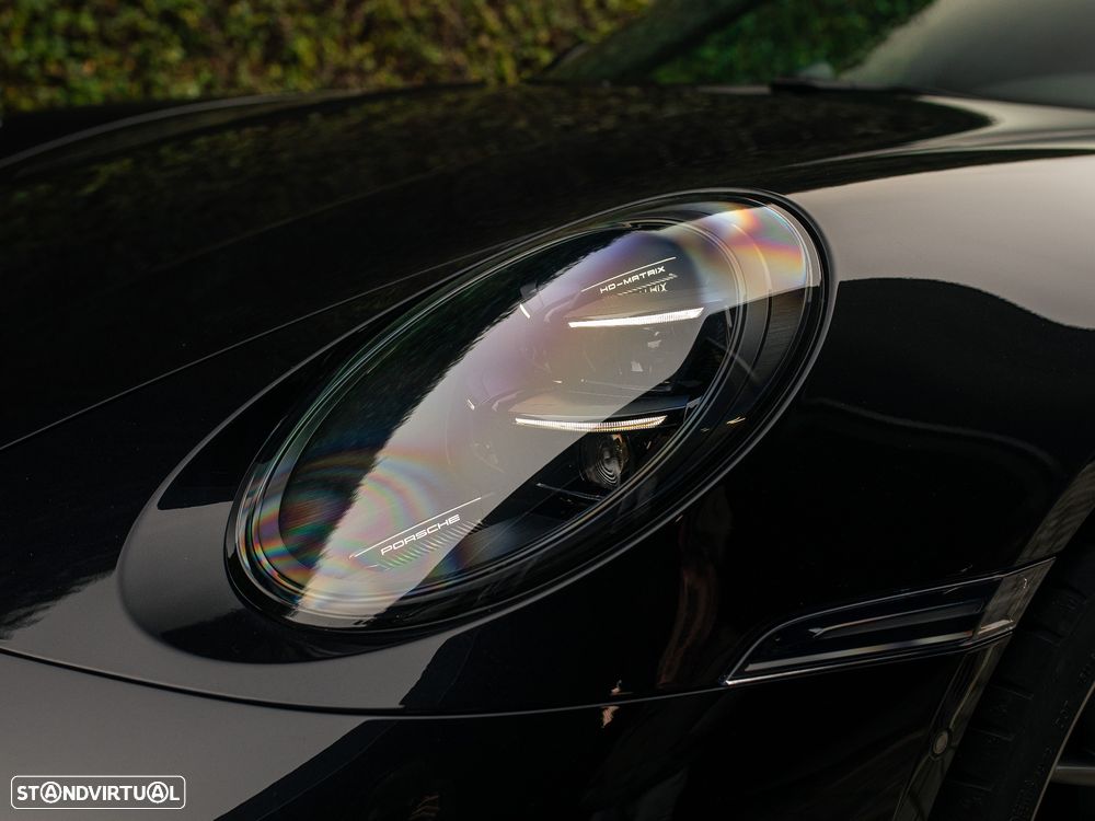 Porsche 911 (992) - 8