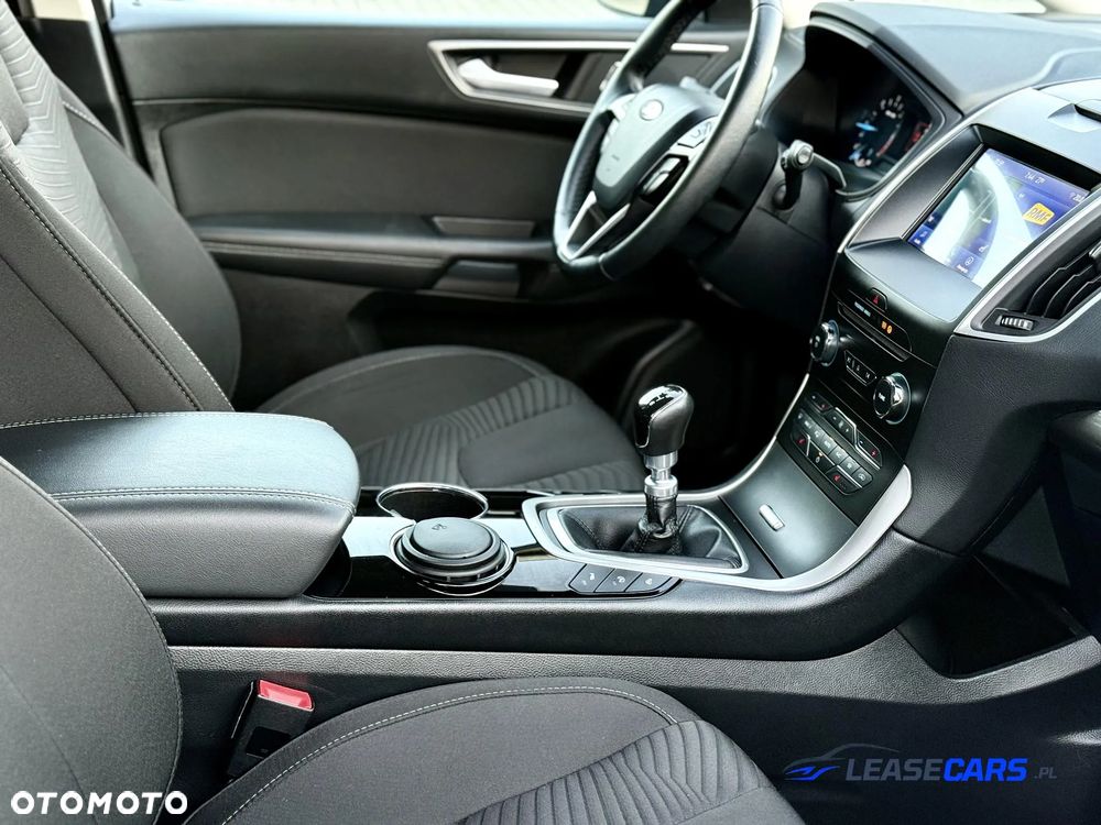 Ford S-Max 2.0 EcoBlue TREND - 17