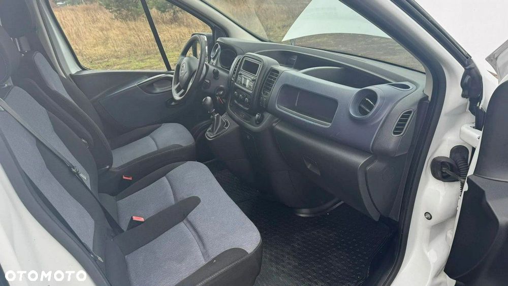 Opel Vivaro - 12