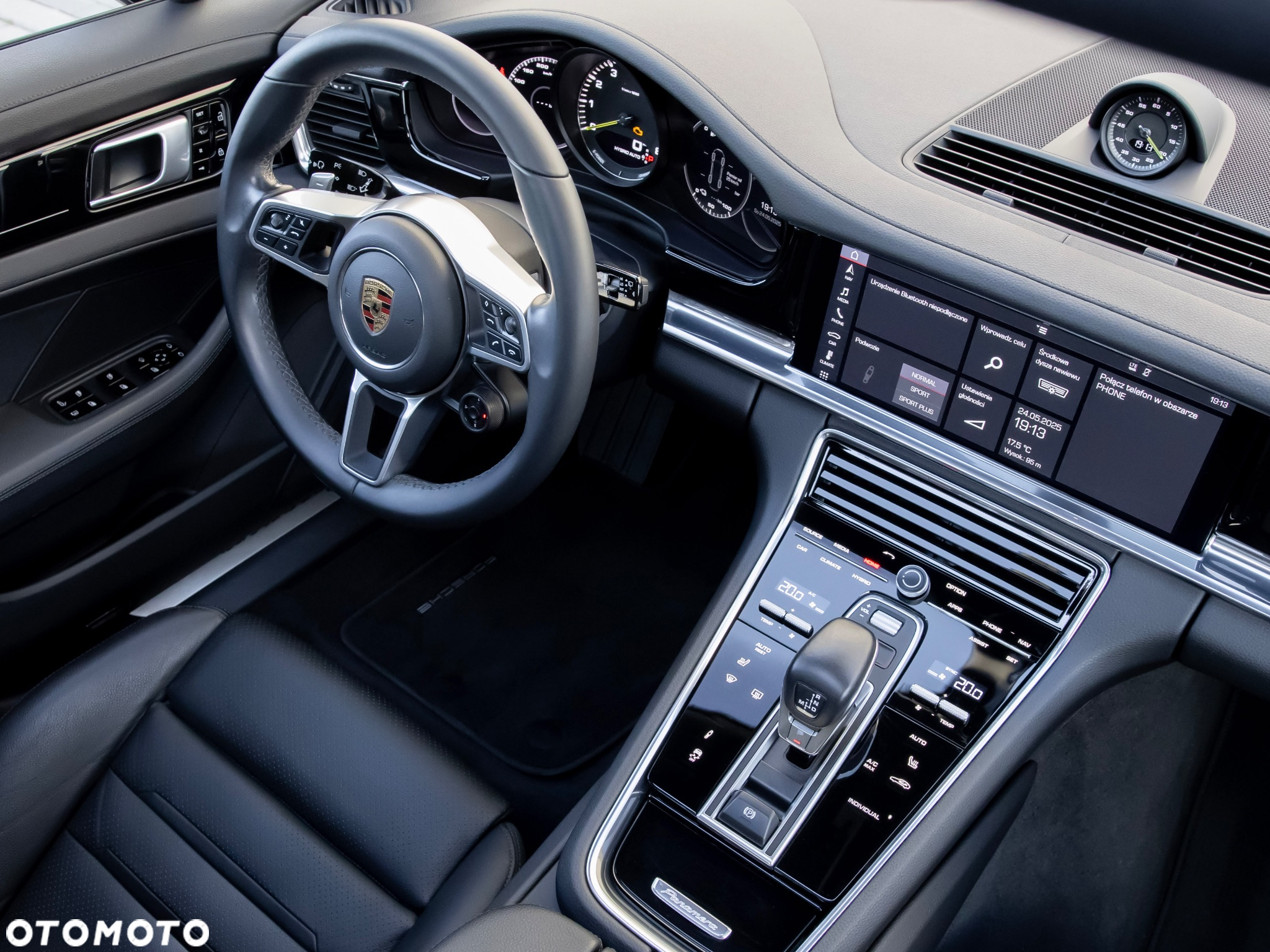 Porsche Panamera 4 10 Years Edition - 23