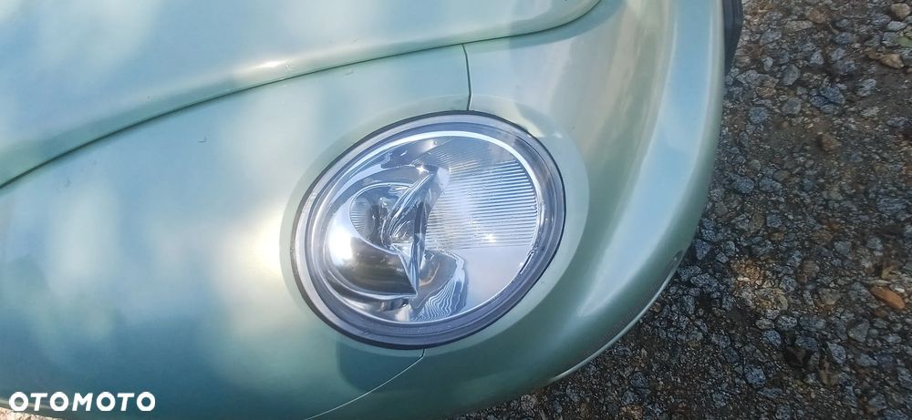 Volkswagen New Beetle - 21