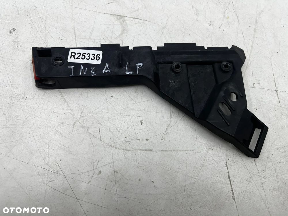 Ślizg Opel Insignia A 08-17r. mocowanie zderzaka wspornik lewe przednie błotnika 13238443 - 1