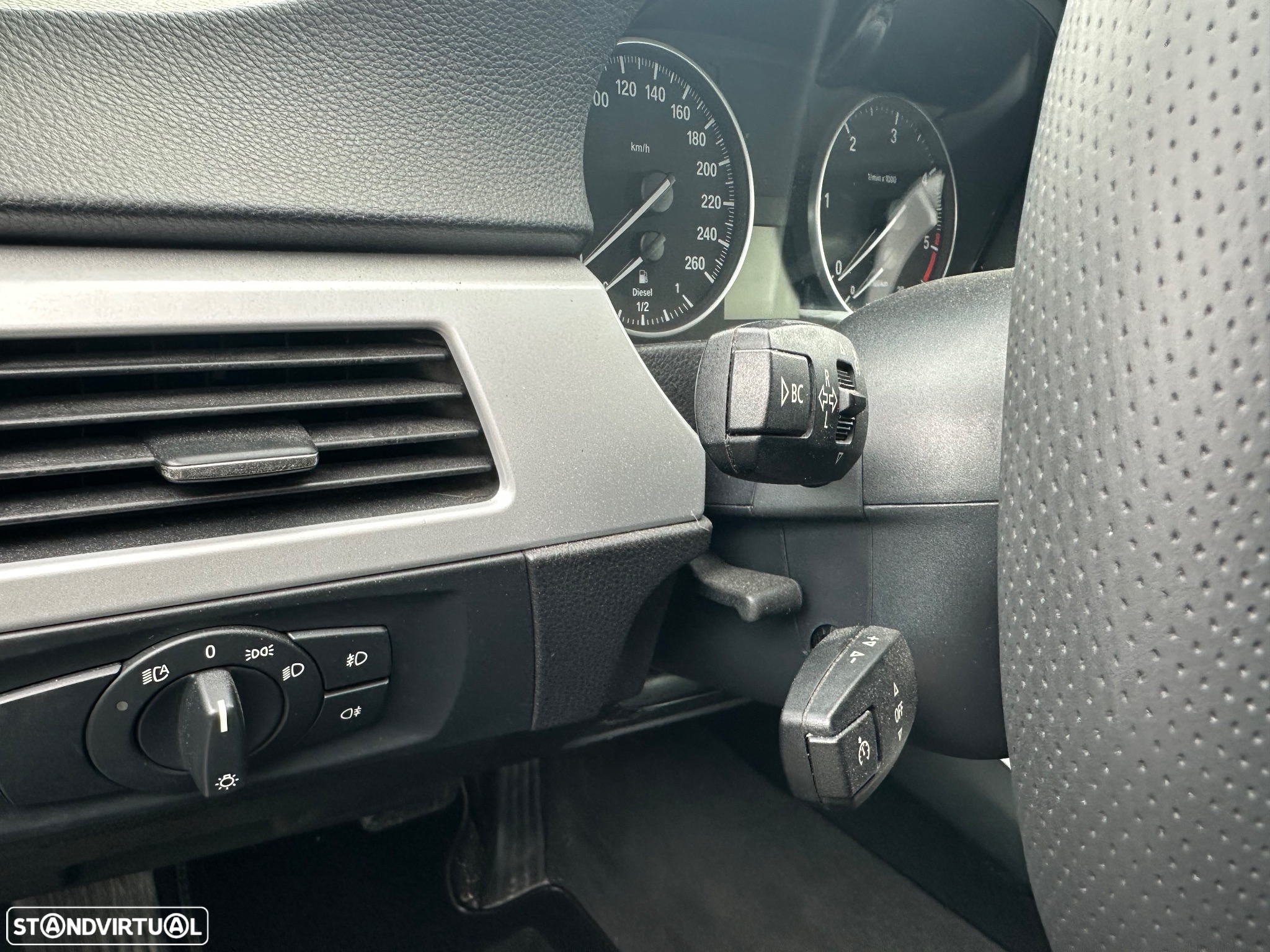 BMW 320 d Coupe Auto - 29