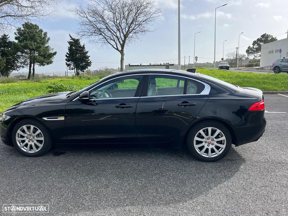 Jaguar XE 2.0 D Prestige AWD Aut. - 26