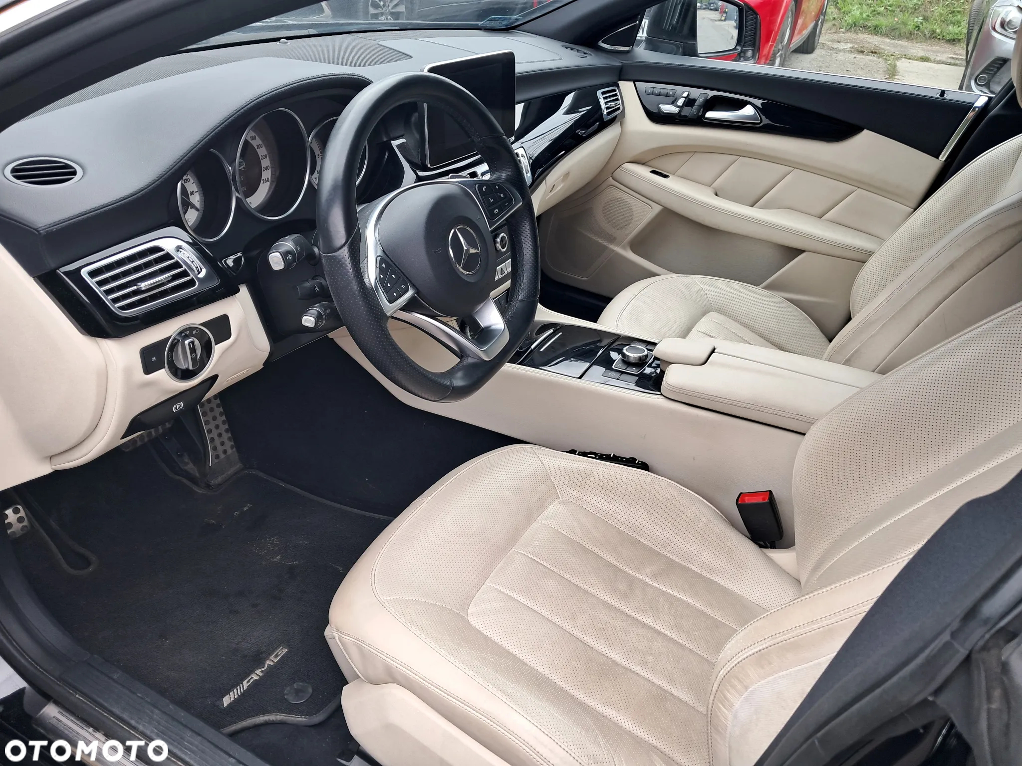 Mercedes-Benz CLS - 18