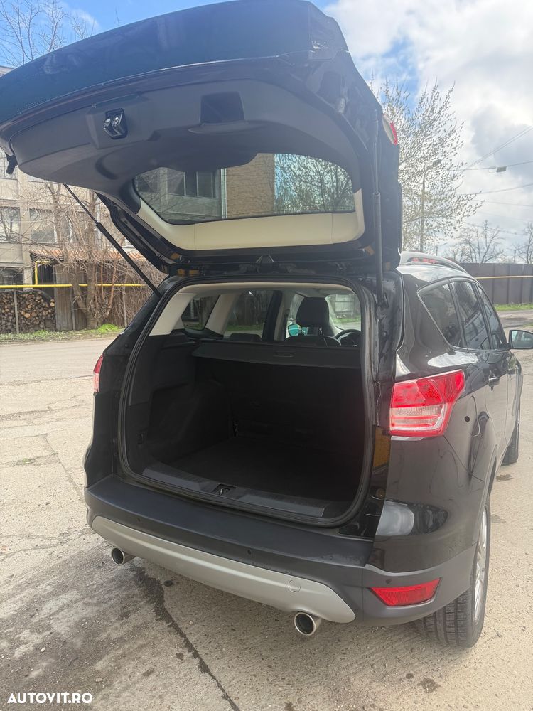 Ford Kuga 2.0 TDCi Powershift 4WD Titanium - 12