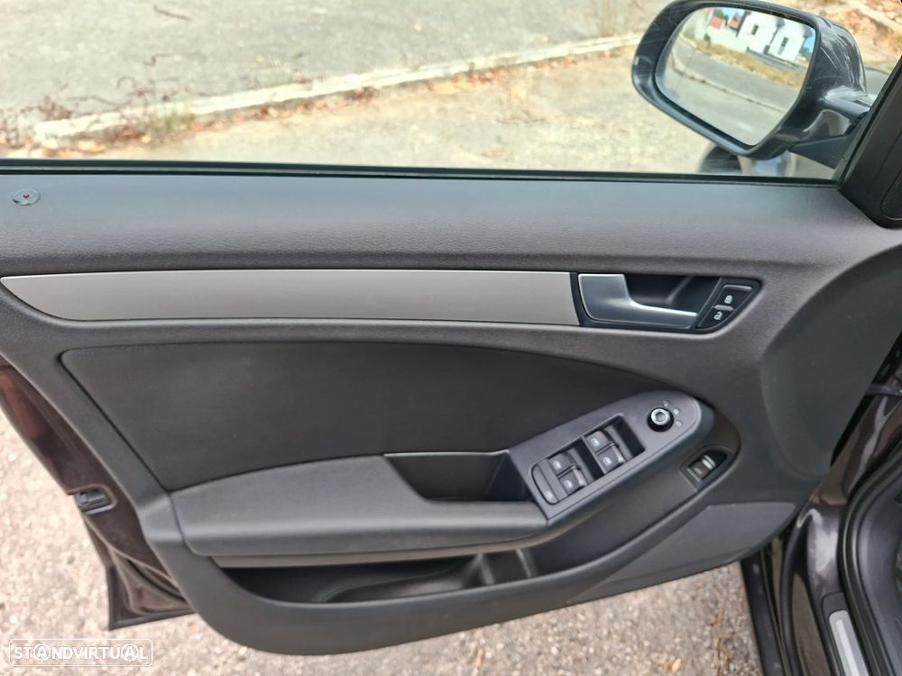 Audi A4 2.0 TDI S-line - 10