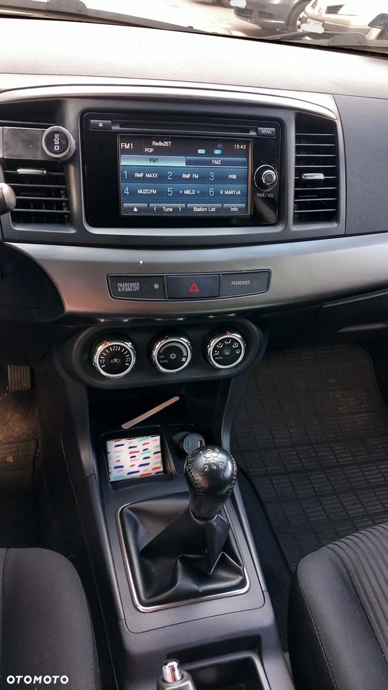 Mitsubishi Lancer 1.6 Inform - 15
