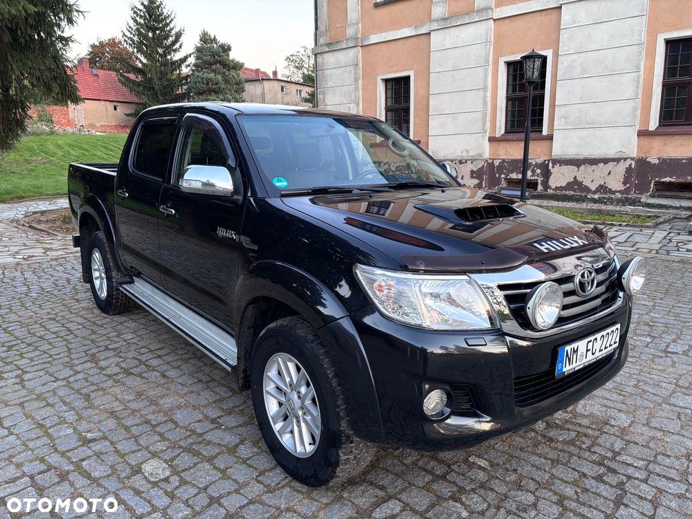 Toyota Hilux 3.0 D-4D SR5-X - 2