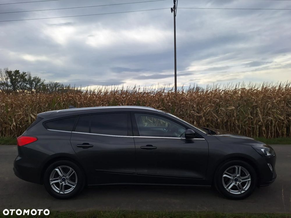 Ford Focus 1.5 EcoBlue Start-Stopp-System TITANIUM STYLE - 11