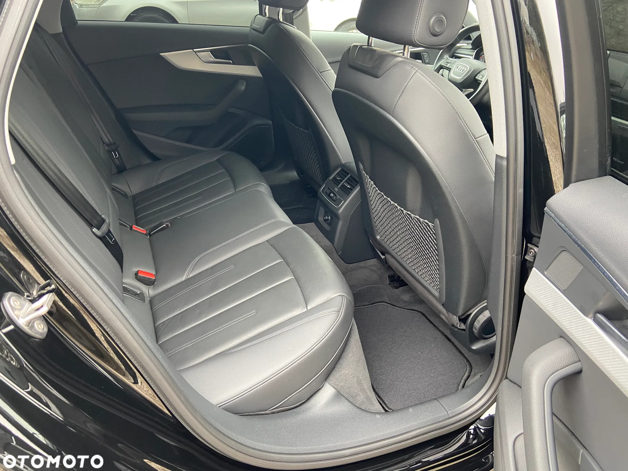 Audi A4 ver-45-tfsi-quattro-s-tronic-advanced - 31