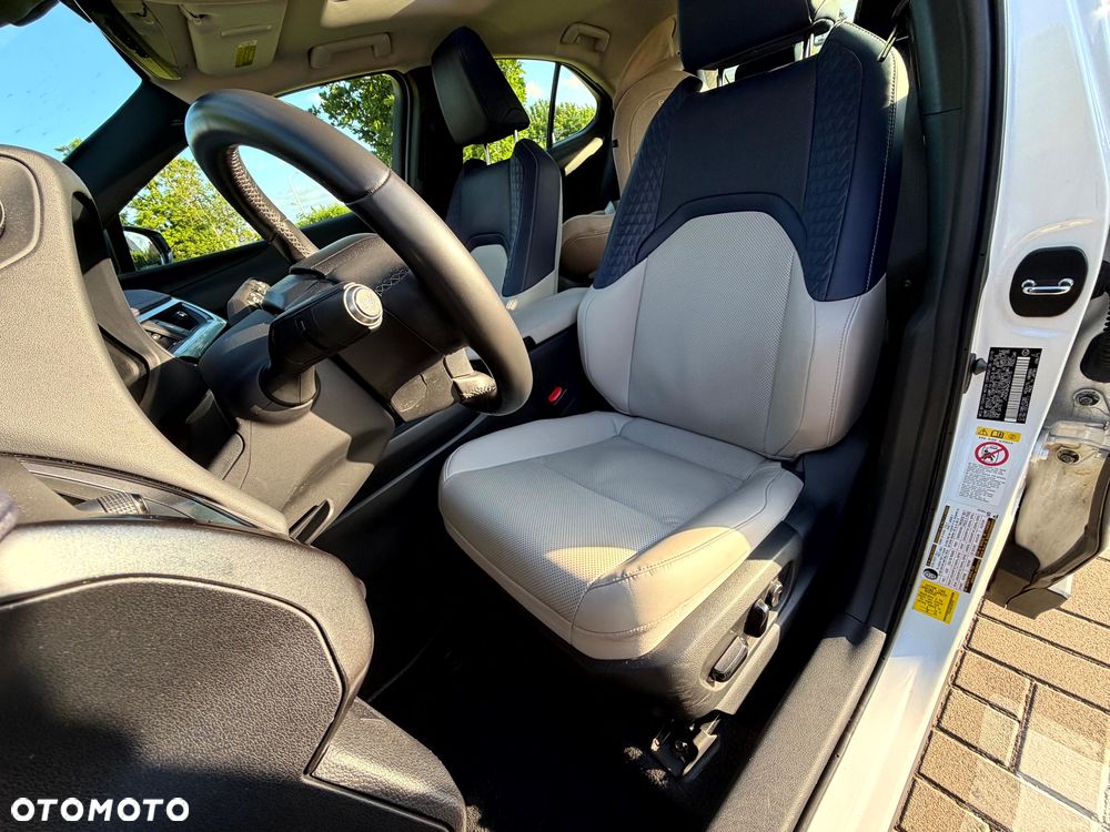 Lexus UX - 7
