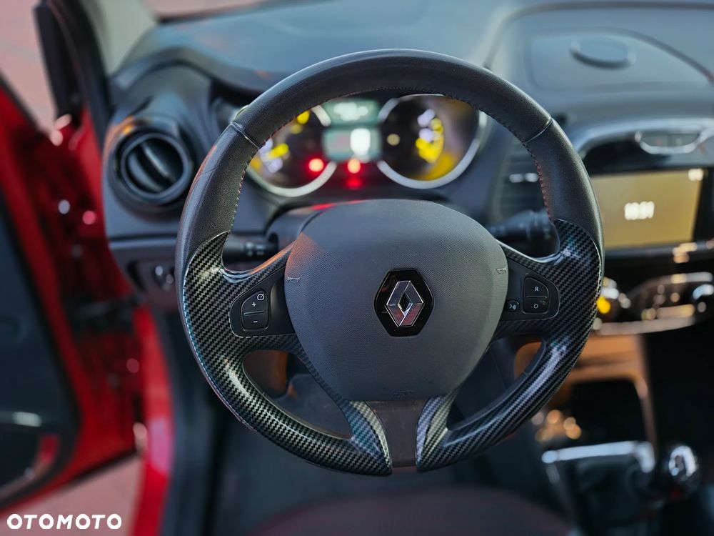 Renault Captur 0.9 Energy TCe Helly Hansen - 19