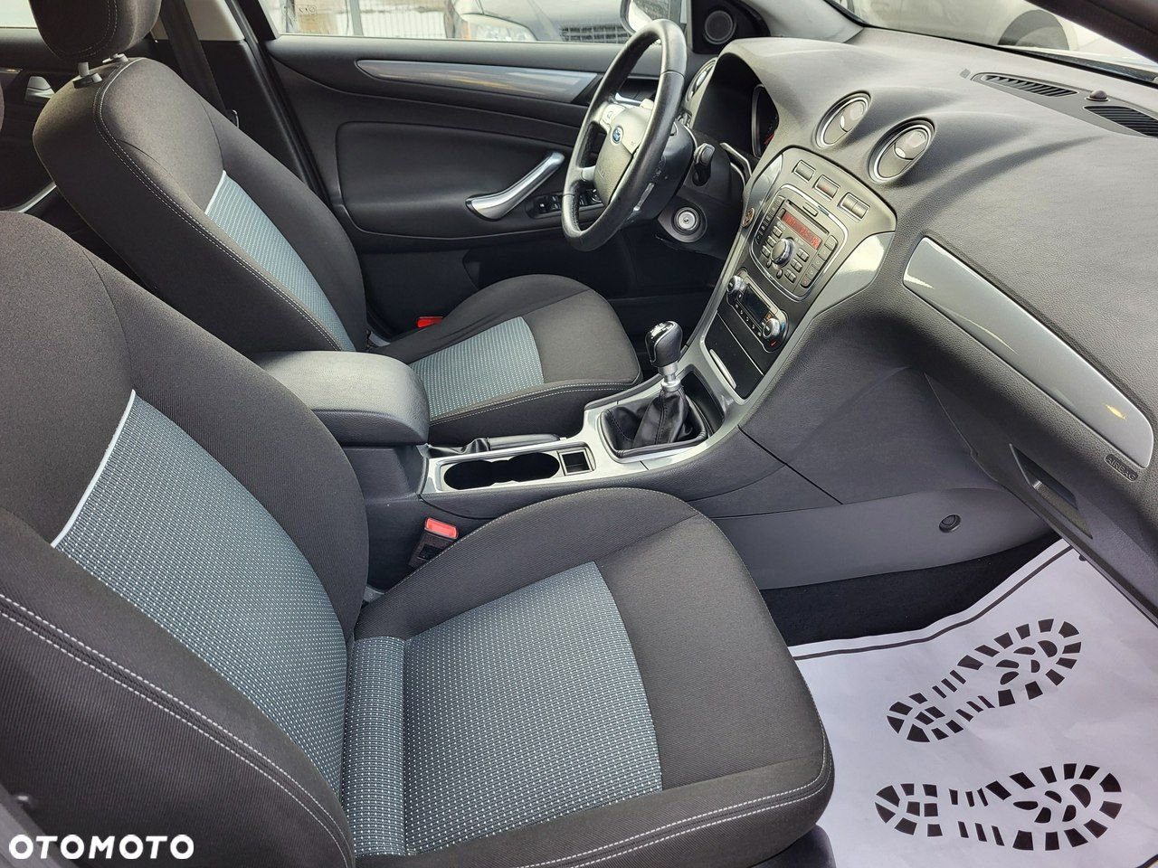 Ford Mondeo - 25