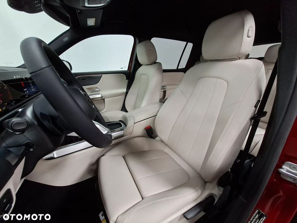 Mercedes-Benz GLB 200 Progressive 7G-DCT - 11