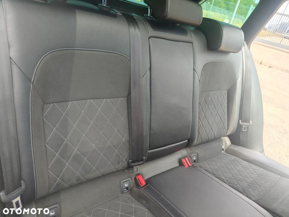 Skoda Superb 2.0 TDI SCR Sportline DSG - 22
